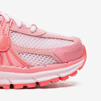 Zoom Vomero 5 "Triple Pink"